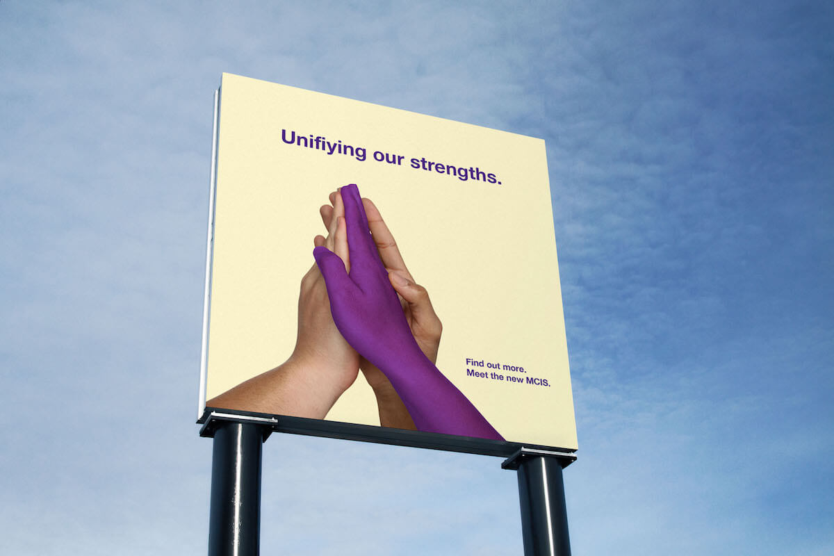 Outdoor-Advertising-PSD-MockUps-MCIS LIFE BR 2